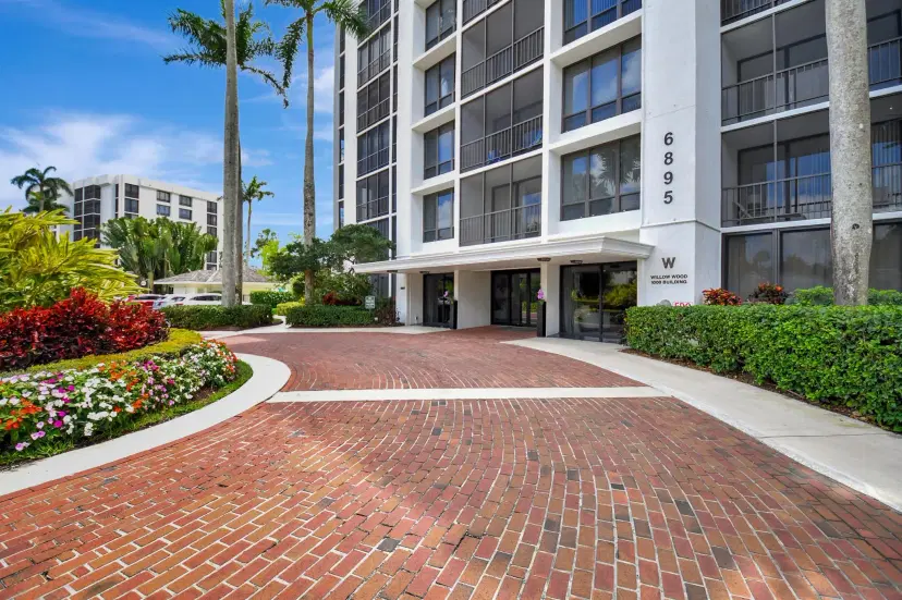 Picture of 6895 Willow Wood Dr Drive 1031, Boca Raton FL 33434