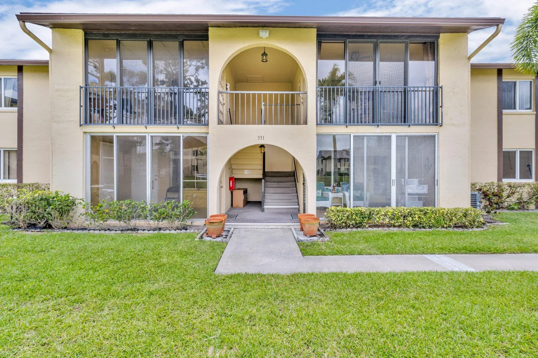 Picture of 331 Pine Ridge Circle C-1, Greenacres, FL 33463