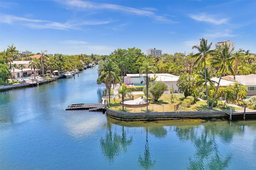 Picture of 12900 N Bayshore Dr, North Miami FL 33181