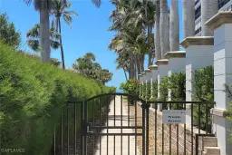 Picture of 1752 Gulf Shore Blvd N 4, Naples, FL 34102