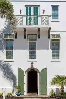 Picture of 1752 Gulf Shore Blvd N 4, Naples, FL 34102