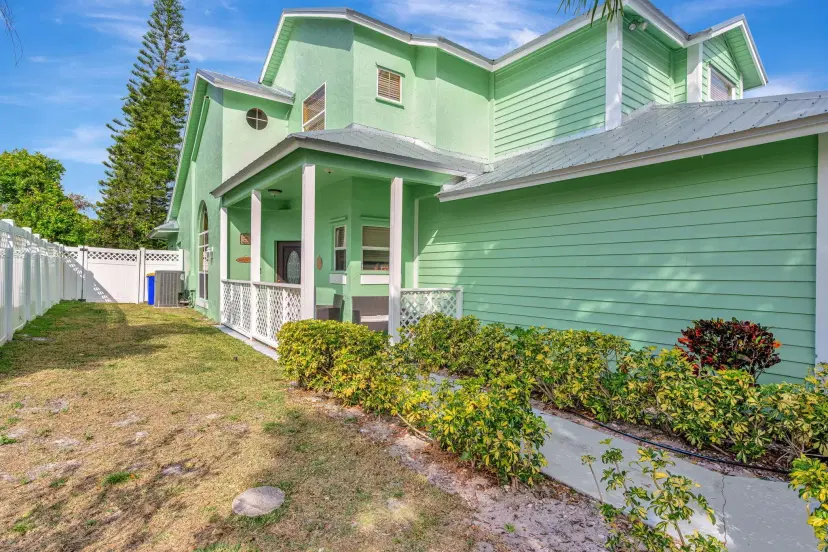 Picture of 10636 SE Rosemarie Court, Hobe Sound FL 33455