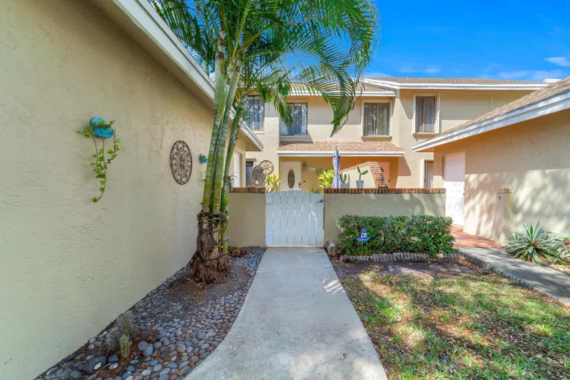 Picture of 902 Maplewood Drive, Greenacres FL 33415