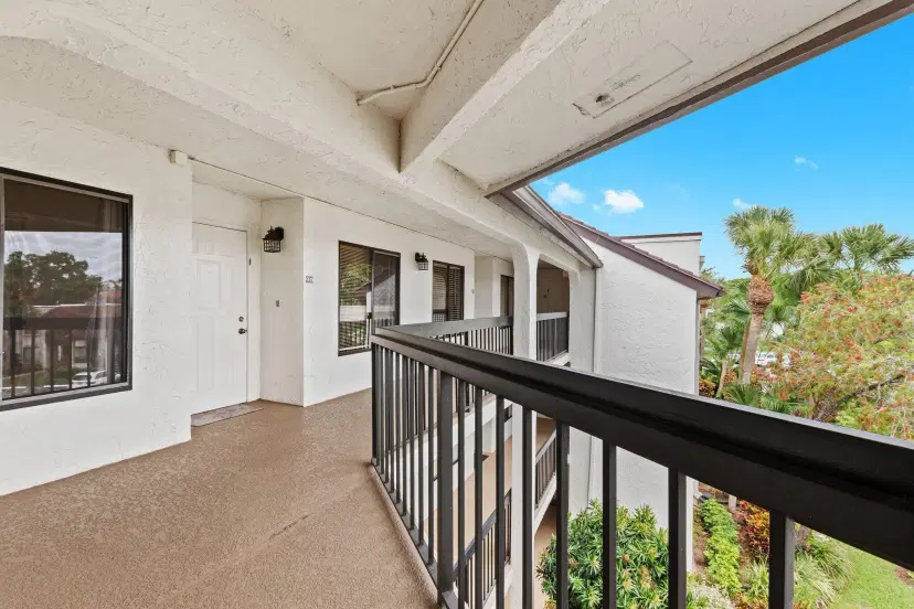 Picture of 5380 Cedar Lake Drive 304, Boynton Beach FL 33437