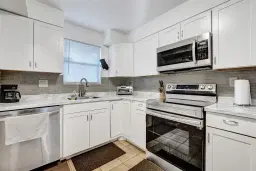 Picture of 6200 NW 44Th St 103, Lauderhill, FL 33319