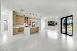 Picture of 135 18Th Ave Nw, Naples, FL 34120