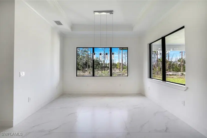 Picture of 135 18Th Ave Nw, Naples FL 34120