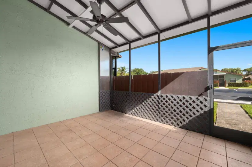 Picture of 1740 W Sanderling Lane 1, Fort Pierce FL 34982