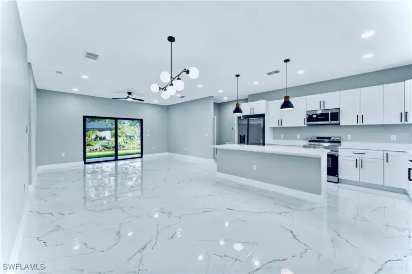 Picture of 1115 Ectone St E, Lehigh Acres FL 33974
