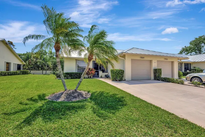 Picture of 7707 SE Sugar Sand Circle, Hobe Sound FL 33455
