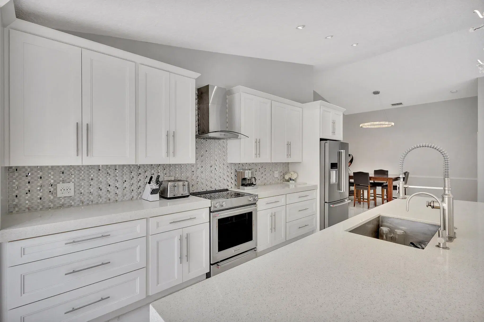 Picture of 1077 Siena Oaks Circle E, Palm Beach Gardens, FL 33410