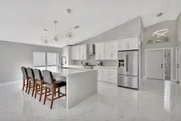 Picture of 1077 Siena Oaks Circle E, Palm Beach Gardens, FL 33410