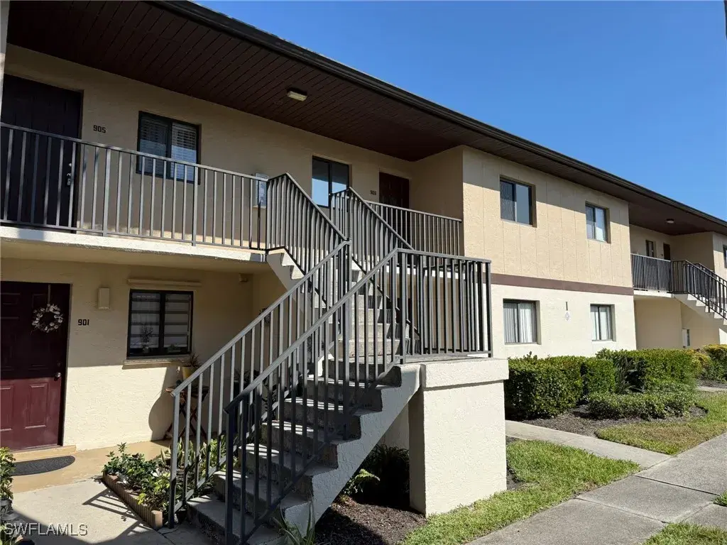 Picture of 4790 S Cleveland Ave 906, Fort Myers, FL 33907