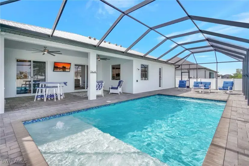 Picture of 1601 NW 38Th Pl, Cape Coral FL 33993