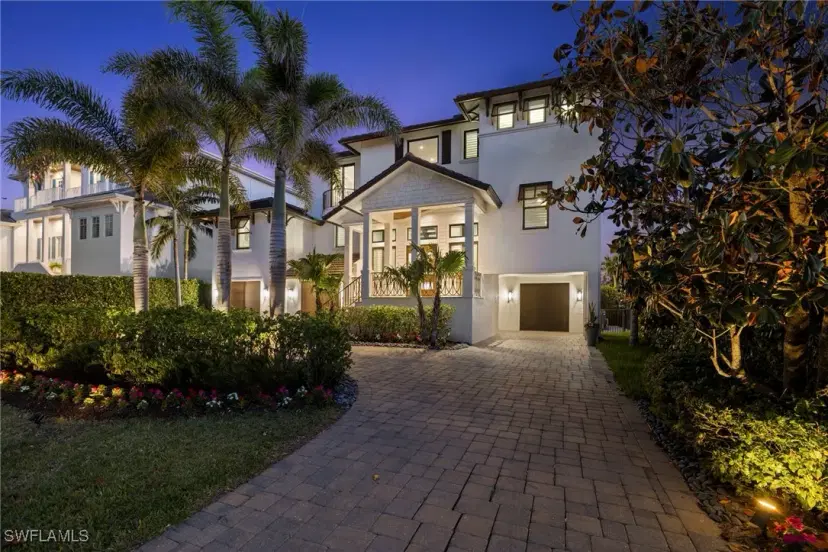Picture of 434 Trade Winds Ave, Naples FL 34108