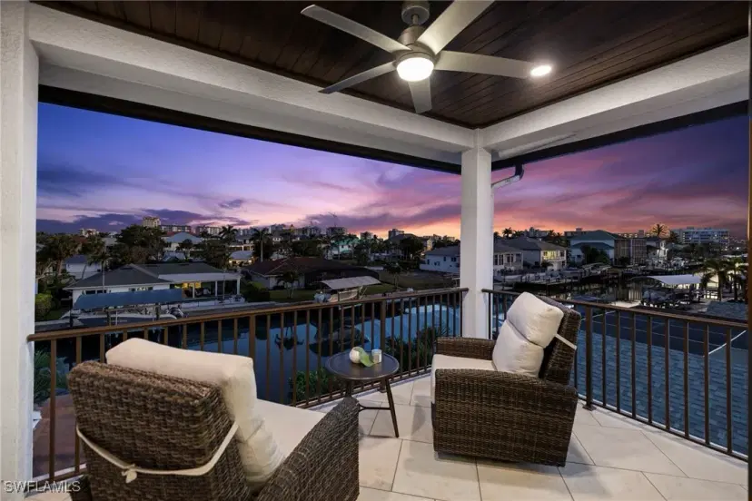 Picture of 434 Trade Winds Ave, Naples FL 34108