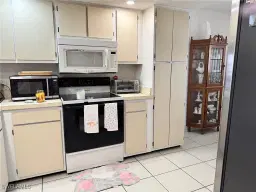 Picture of 4719 SE 17Th Pl 205, Cape Coral, FL 33904