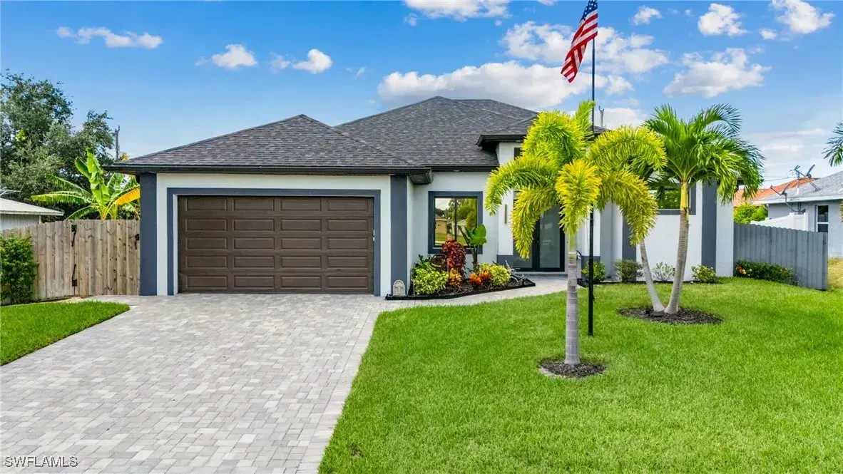 Picture of 712 NW Juanita Pl, Cape Coral, FL 33993