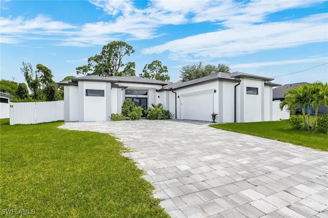 Picture of 302 NW 1St St, Cape Coral, FL 33993