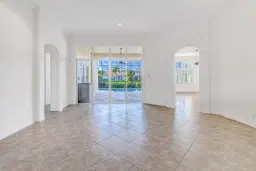 Picture of 246 S Sedona Way, Palm Beach Gardens, FL 33418