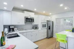 Picture of 6512 Huntington Lakes Cir 7-101, Naples, FL 34119