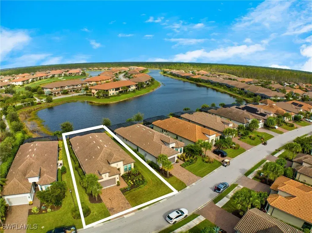Picture of 9311 Terresina Dr, Naples, FL 34119