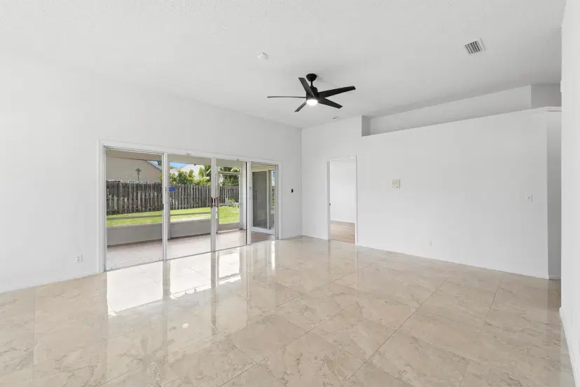 Picture of 17 Heather Trace Drive, Boynton Beach FL 33436
