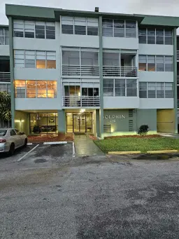 Picture of 2741 Taft Street 309, Hollywood, FL 33020