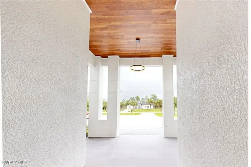 Picture of 2632 30Th Ave Se, Naples FL 34117