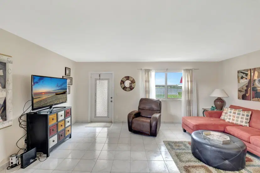 Picture of 78 Seville F, Delray Beach FL 33446