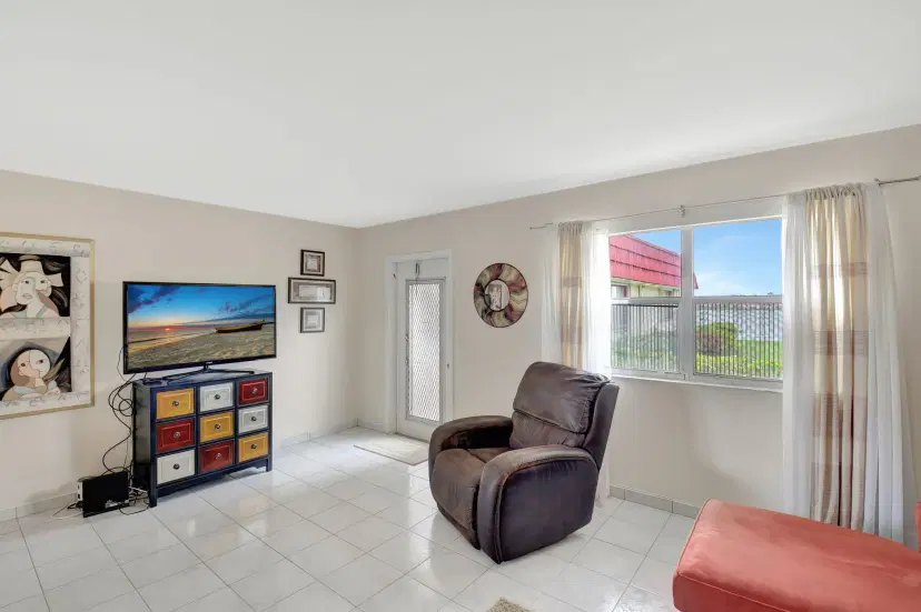 Picture of 78 Seville F, Delray Beach FL 33446