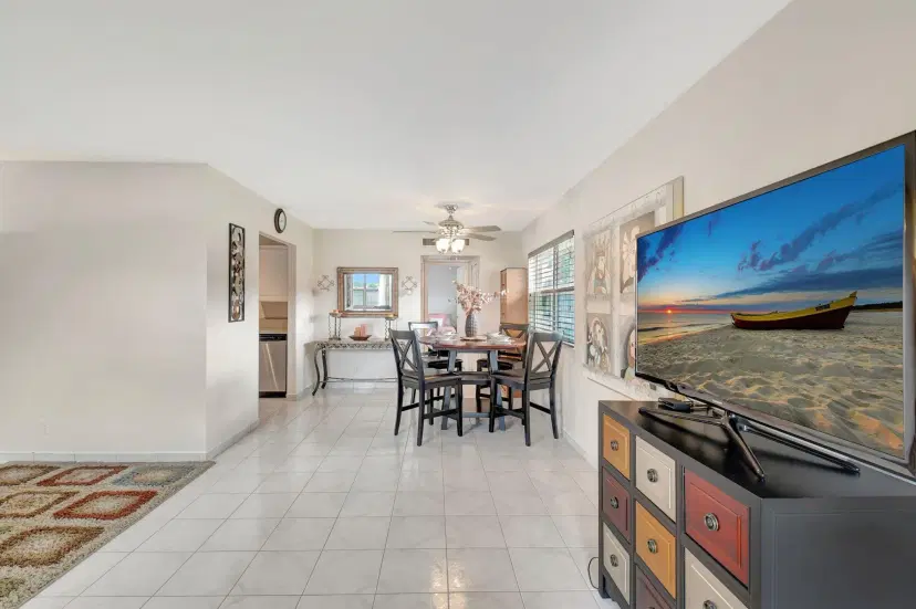 Picture of 78 Seville F, Delray Beach FL 33446