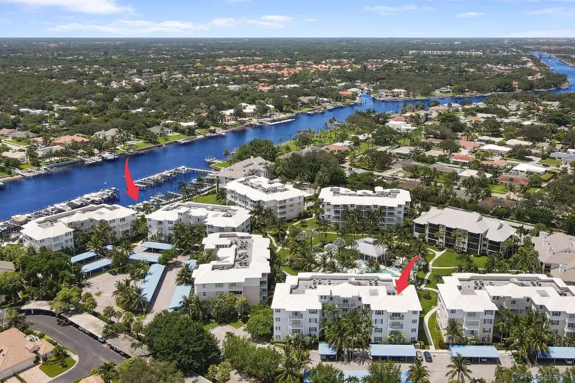 Picture of 944 Bay Colony Drive S & Slip 14, Juno Beach FL 33408