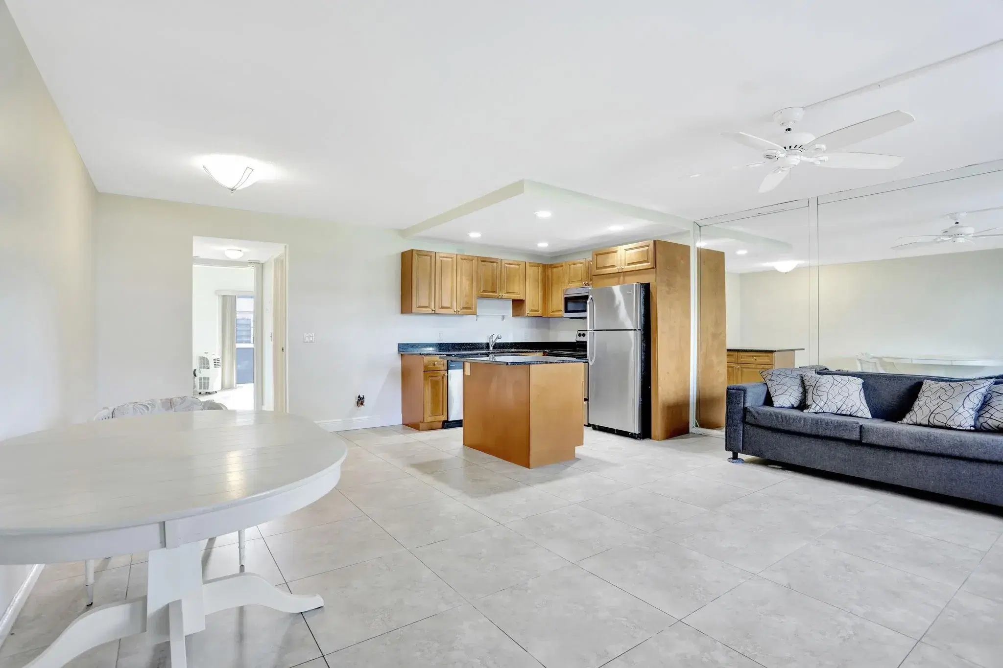Picture of 275 Markham M 275, Deerfield Beach, FL 33442