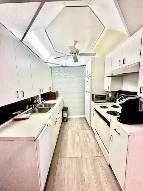 Picture of 2067 Cornwall D, Boca Raton FL 33434
