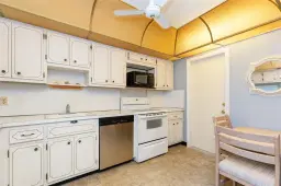 Picture of 2731 NE 14Th St Cswy 121, Pompano Beach, FL 33062