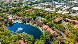 Picture of 2106 Arbour Walk Cir 2924, Naples, FL 34109