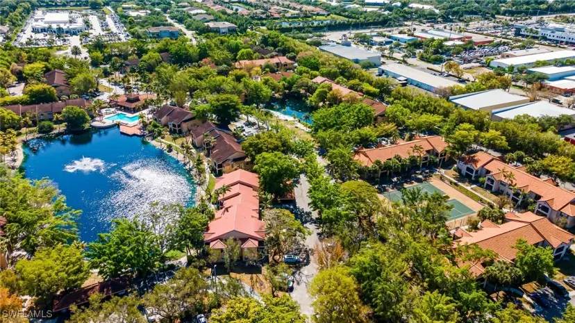 Picture of 2106 Arbour Walk Cir 2924, Naples FL 34109