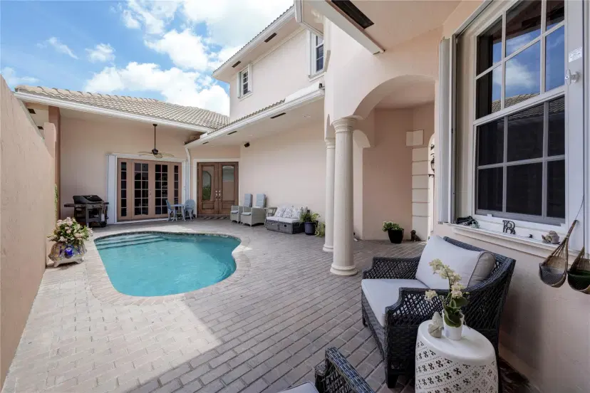 Picture of 125 Via Santa Cruz, Jupiter FL 33458