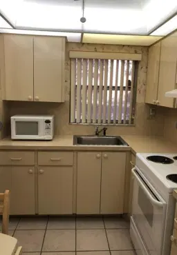 Picture of 2731 N Pine Island Rd 112, Sunrise, FL 33322