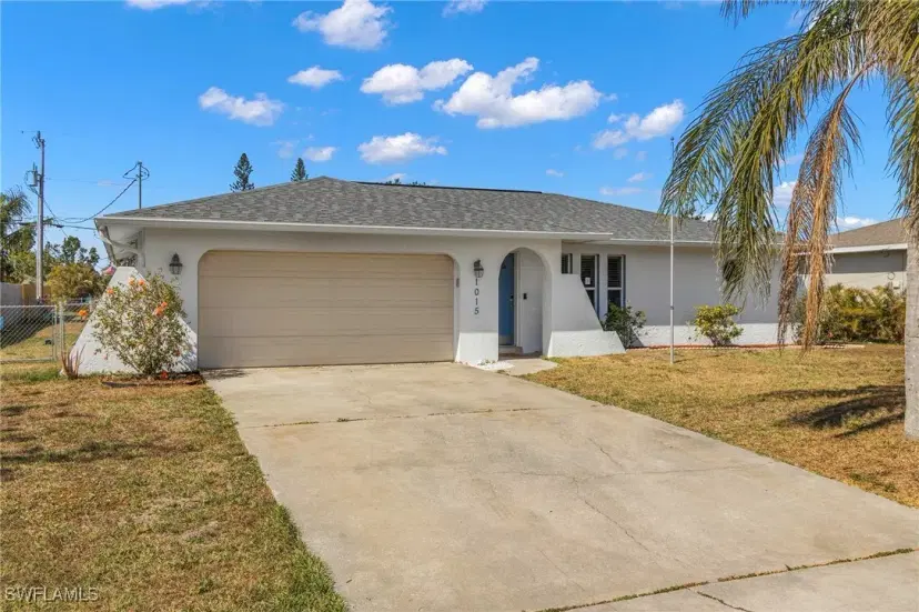 Picture of 1015 SE 25Th Ln, Cape Coral FL 33904