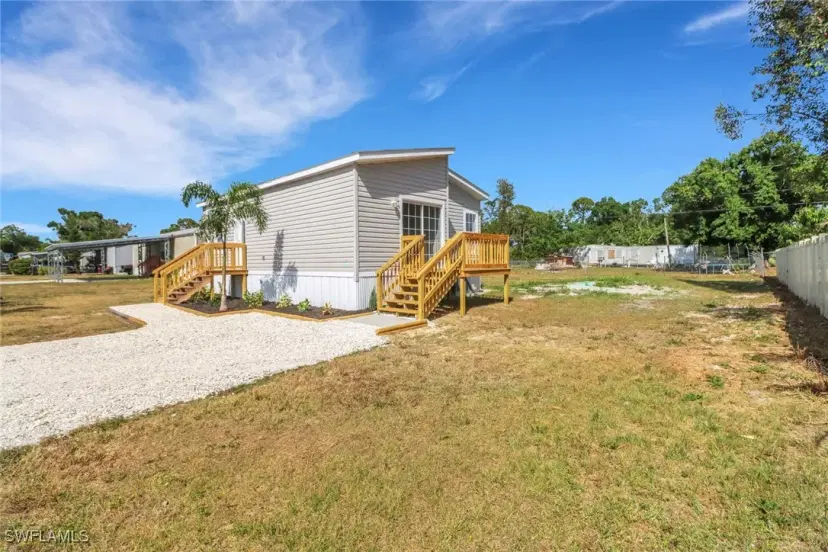 Picture of 8093 Marx Dr, North Fort Myers FL 33917