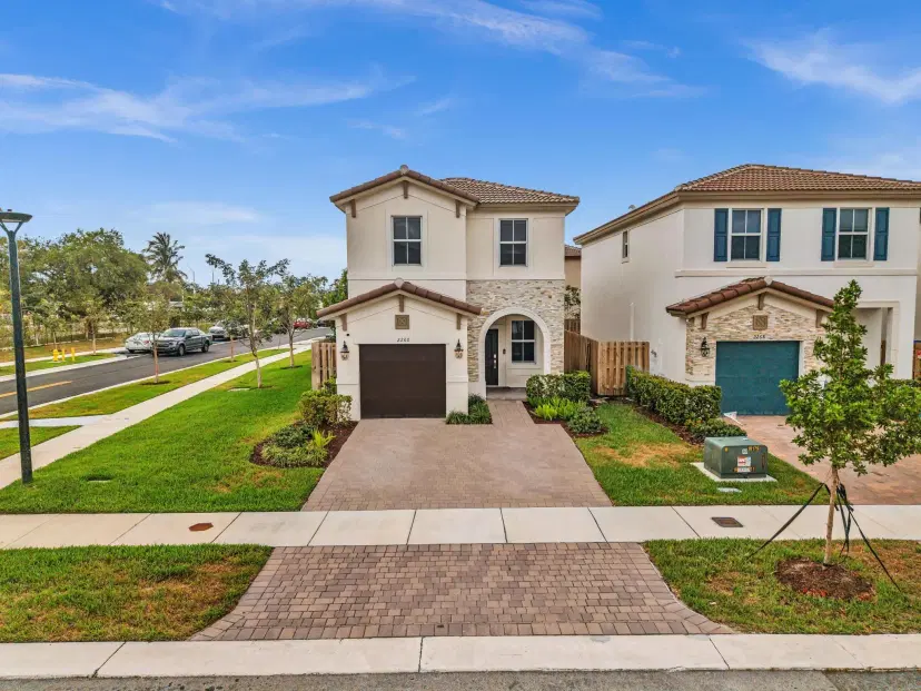 Picture of 2260 NW 130Th St, Miami FL 33167