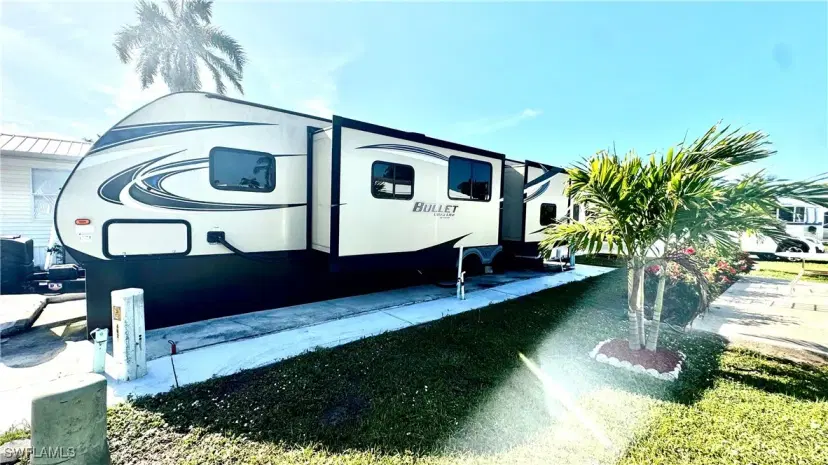 Picture of 11102 Stardust Dr, Fort Myers FL 33908