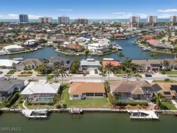 Picture of 371 Edgewater Ct, Marco Island, FL 34145