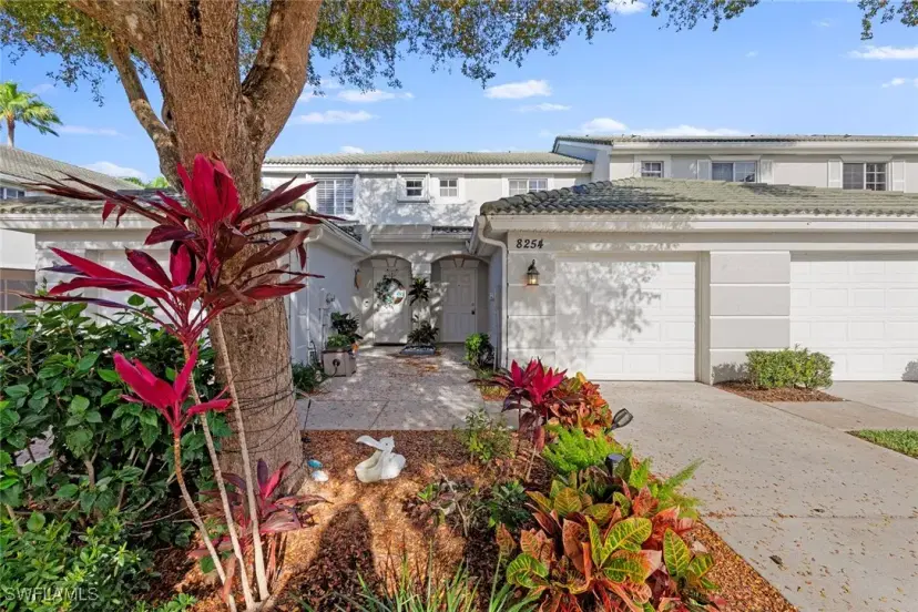 Picture of 8254 Pacific Beach Dr, Fort Myers FL 33966