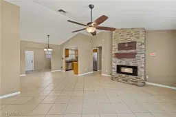 Picture of 607 SE 2Nd Ave, Cape Coral, FL 33990