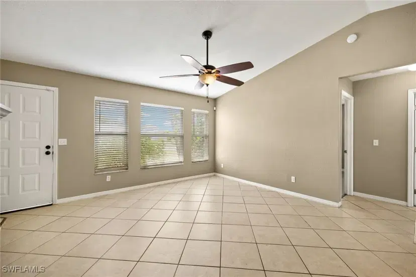 Picture of 607 SE 2Nd Ave, Cape Coral FL 33990