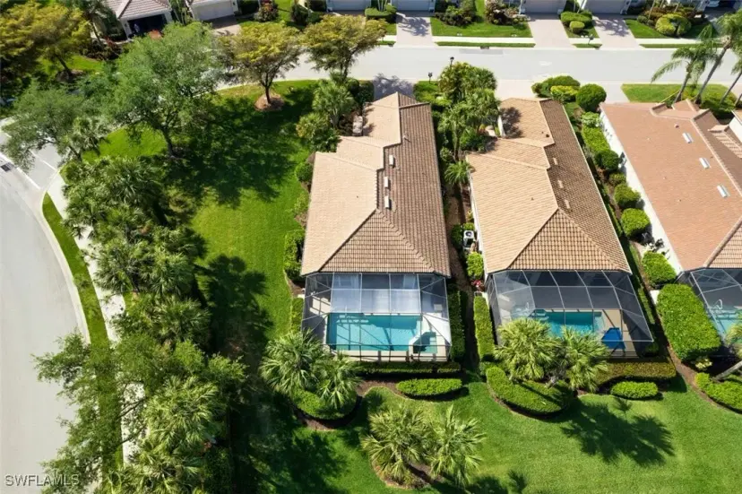 Picture of 9512 Hemingway Ln, Fort Myers FL 33913