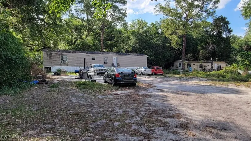 Picture of 2310 2306 County Rd 78, Labelle FL 33935